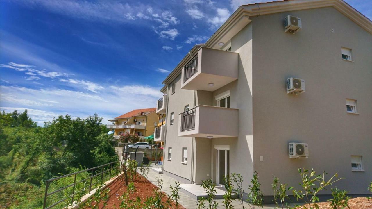 Apartments Ibis Čižići Extérieur photo