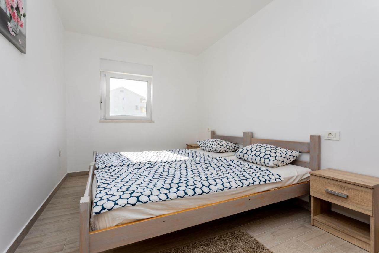 Apartments Ibis Čižići Extérieur photo