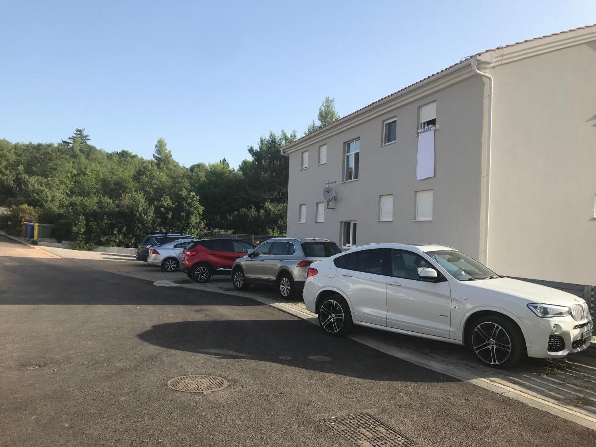Apartments Ibis Čižići Extérieur photo